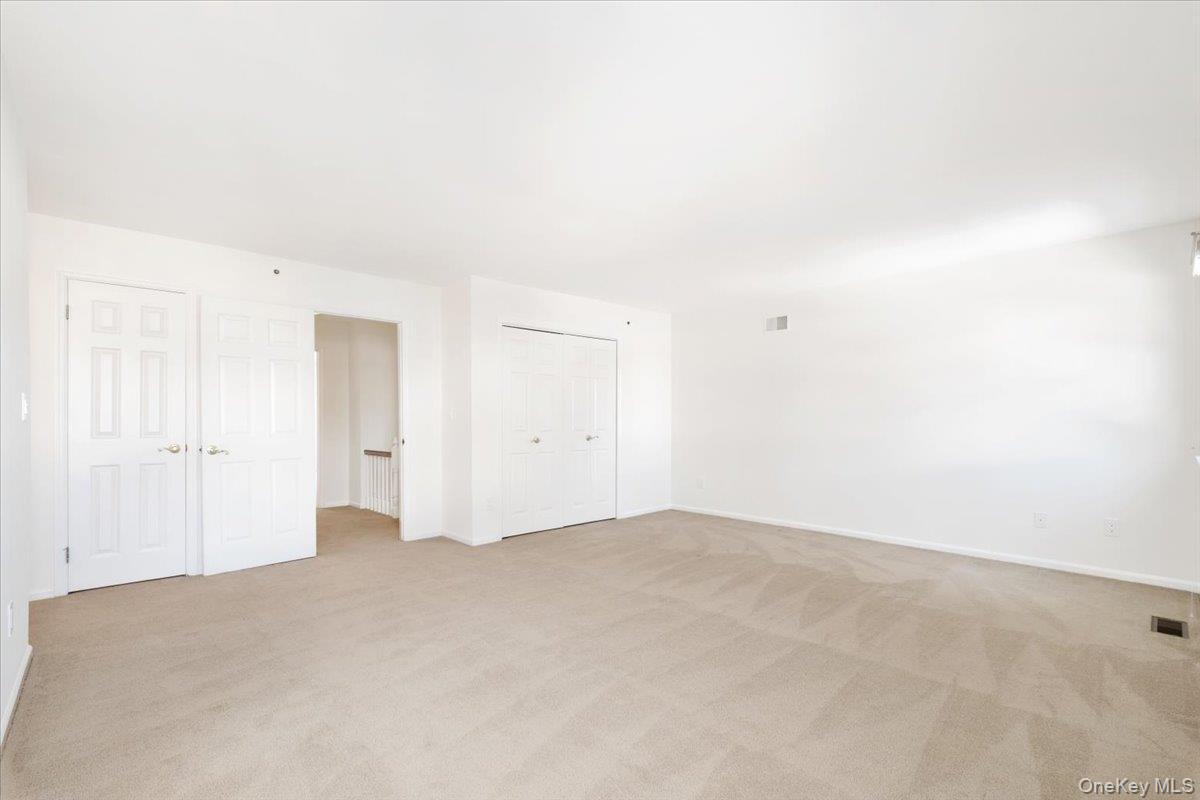 #11 photo, 39 Alex Drive, White Plains , NY 10605