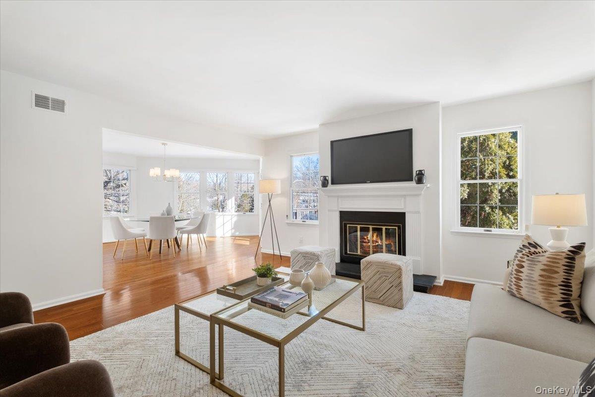 #4 photo, 39 Alex Drive, White Plains , NY 10605