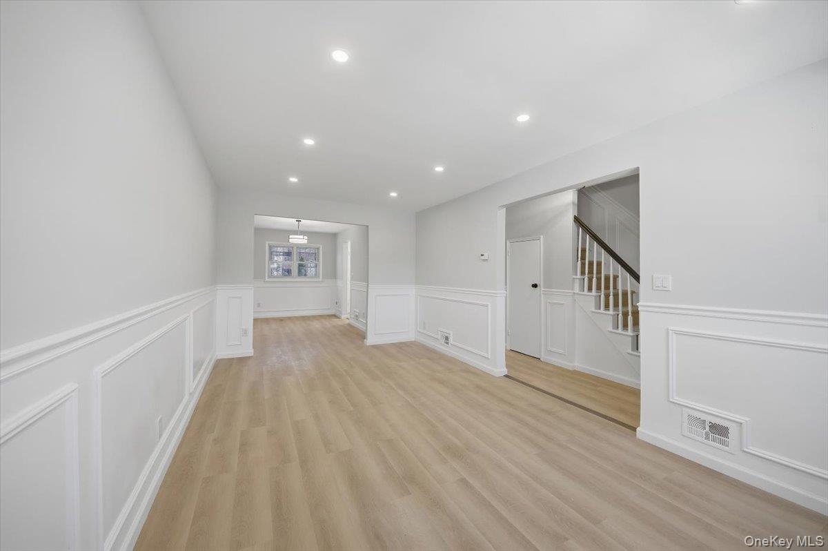 #9 photo, 4158 Baychester Avenue, ब्रोंक्स Bronx , NY 10466