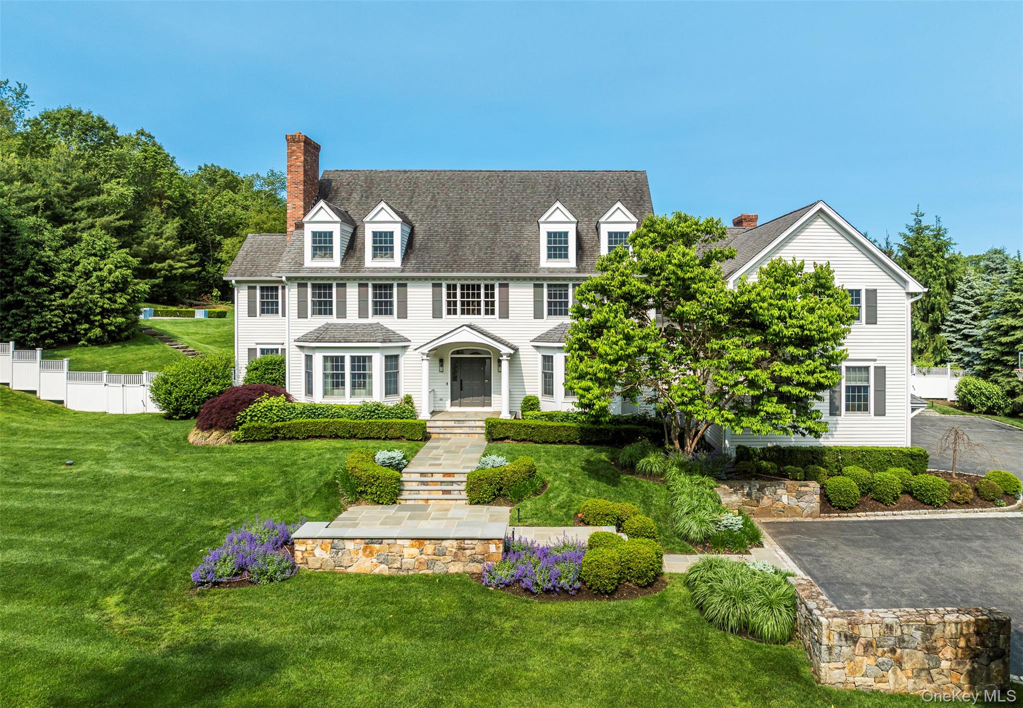 #3 photo, 55 Sarles Street, Armonk , NY 10504