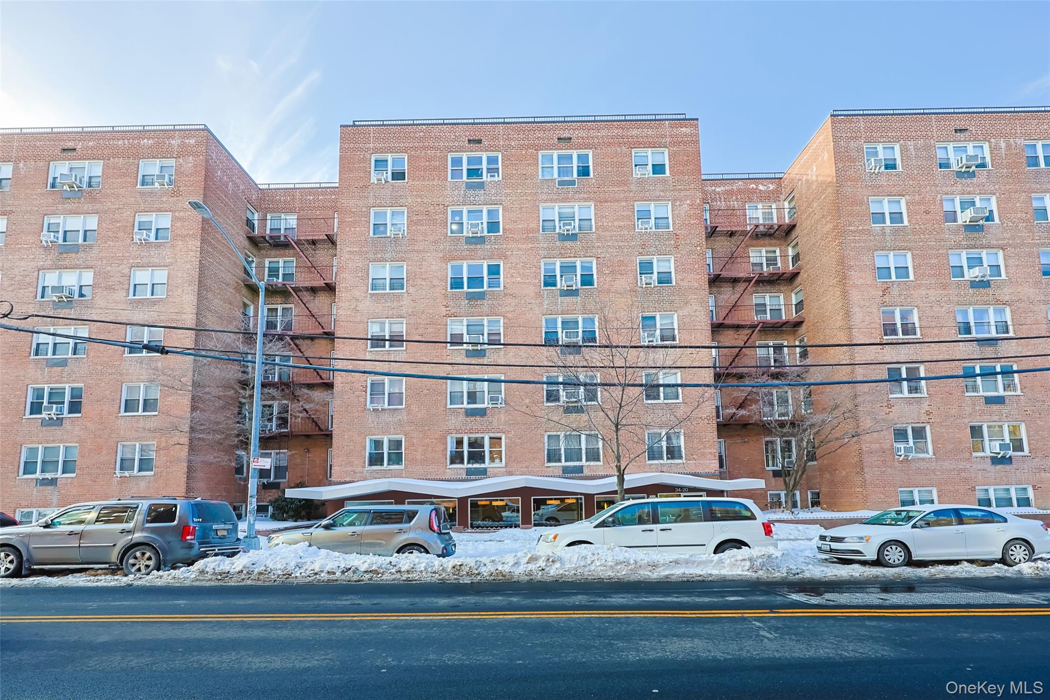 #4 photo, 3420 Parsons Boulevard, クイーンズ区 Flushing , NY 11354