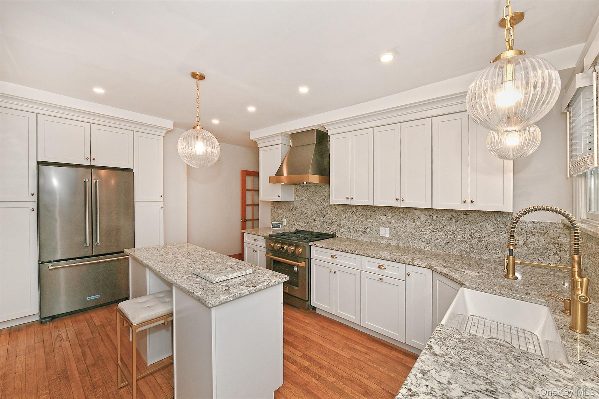 #15 photo, 198 Warner Avenue, ナッソー郡 Roslyn Heights , NY 11577