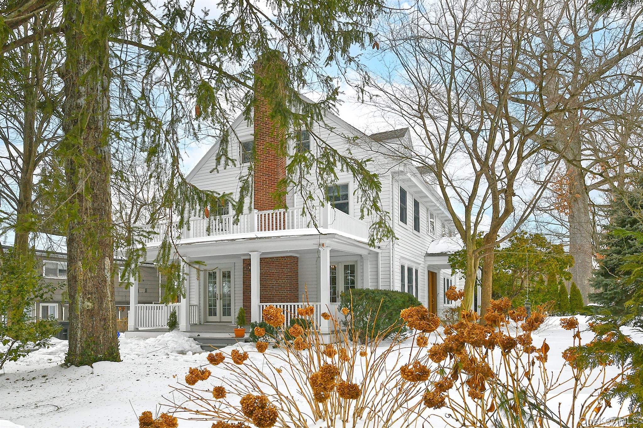 #3 photo, 198 Warner Avenue, ナッソー郡 Roslyn Heights , NY 11577