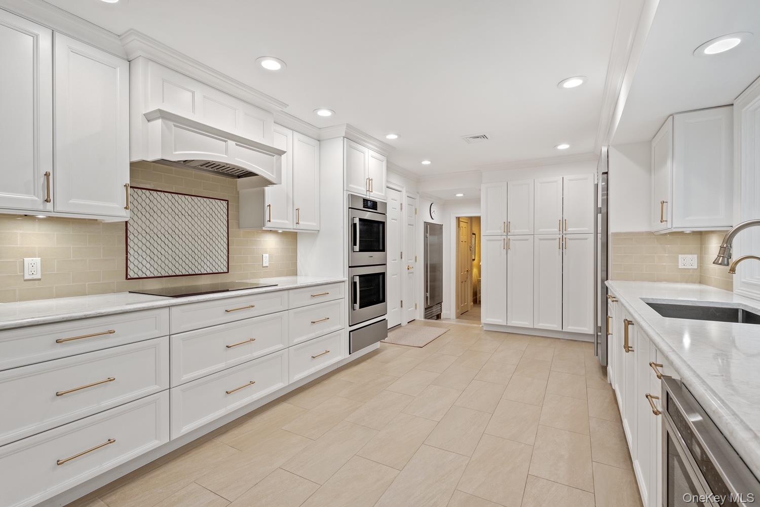 #19 photo, 65 Avery Road, Нассау ‖ Woodbury , NY 11797