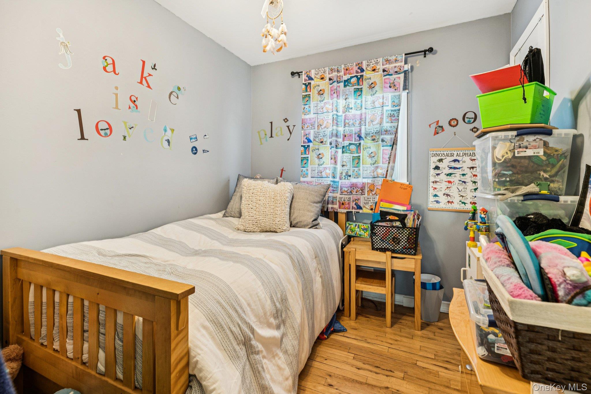 #11 photo, 662 College Road, Farmingville , NY 11738