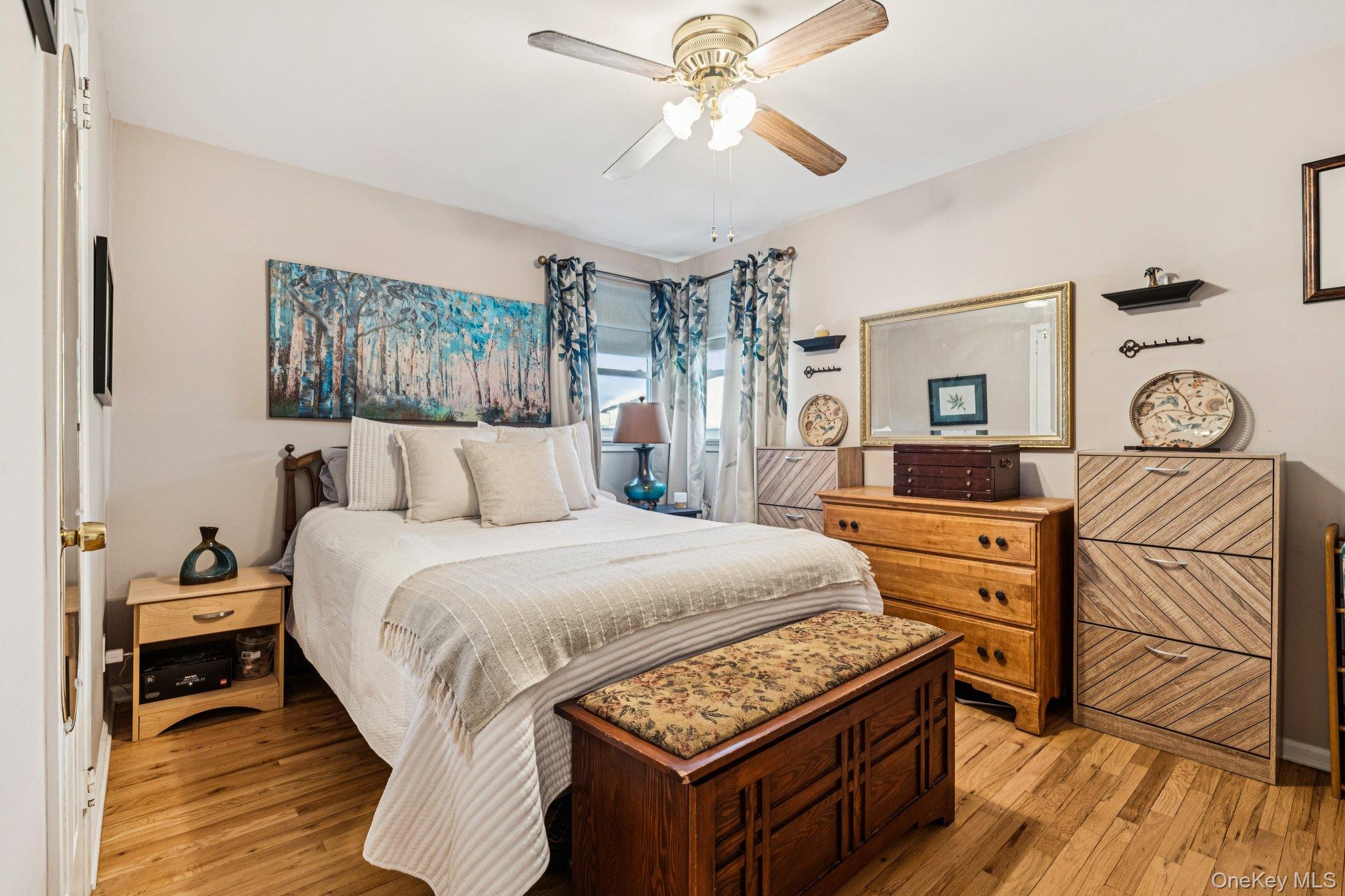 #9 photo, 662 College Road, Farmingville , NY 11738