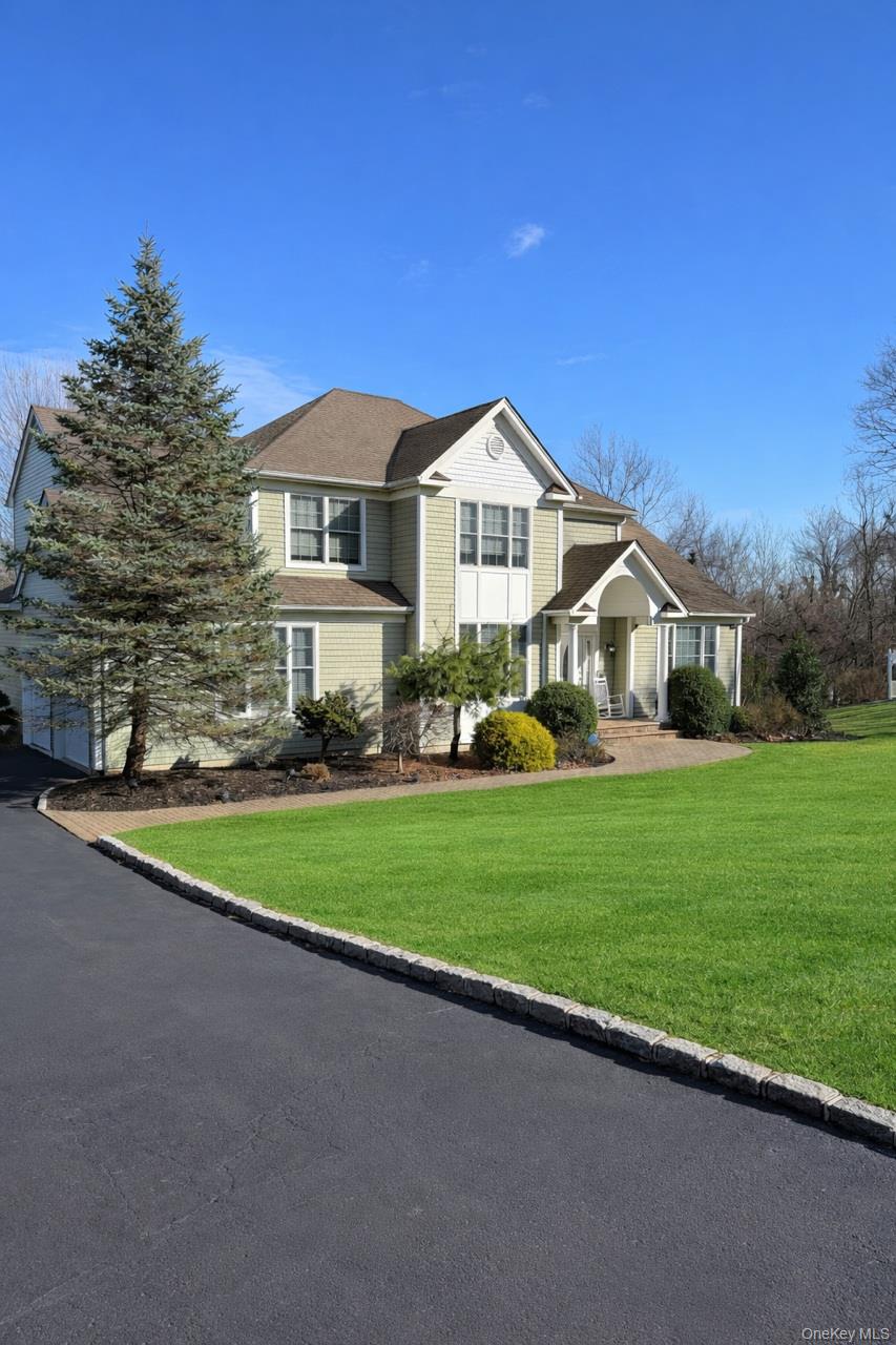 #2 photo, 86 Louise Court, サフォーク郡 Riverhead , NY 11901