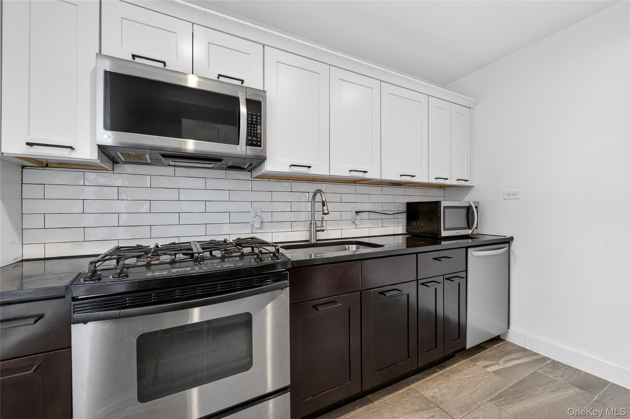 #15 photo, 170-06 Crocheron Avenue, Flushing , NY 11358