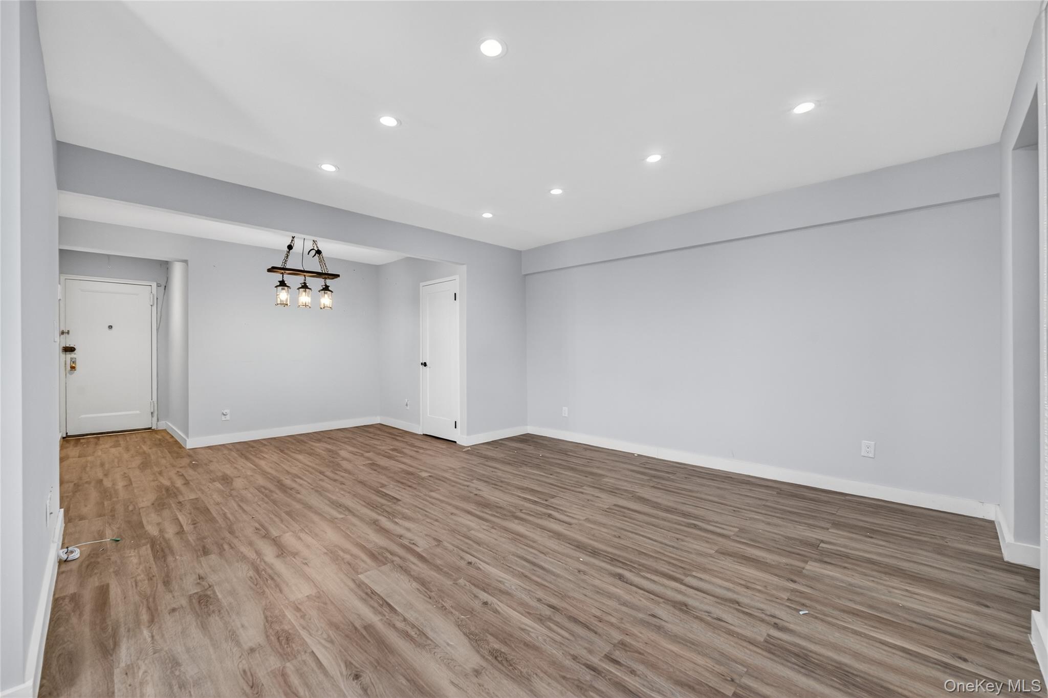 #3 photo, 170-06 Crocheron Avenue, Flushing , NY 11358