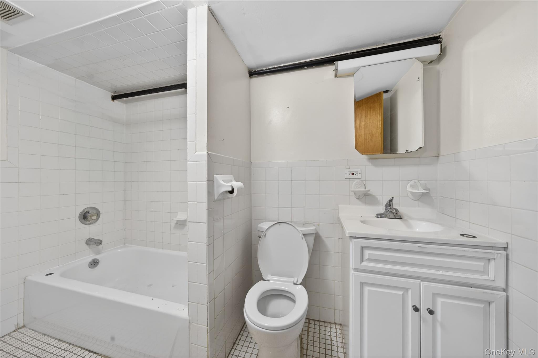 #20 photo, 1108 Willmohr Street, Brooklyn , NY 11212