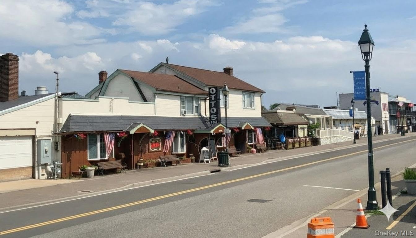 #1 photo, 271 Woodcleft Avenue, ナッソー郡 Freeport , NY 11520