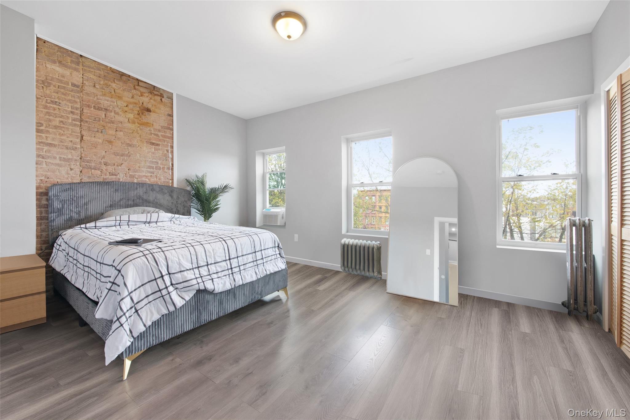 #8 photo, 35 Herkimer Street, ব্রুকলিন Brooklyn , NY 11216