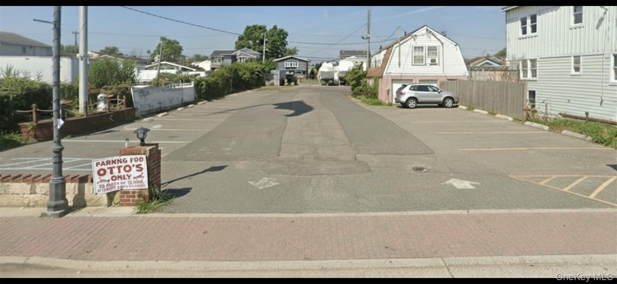 #1 photo, 274 Woodcleft Avenue, ナッソー郡 Freeport , NY 11520