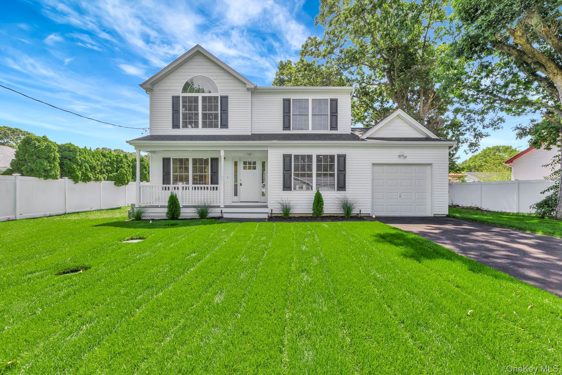 #3 photo, 112 Chanel Drive, Саффолк ‖ Shirley , NY 11967