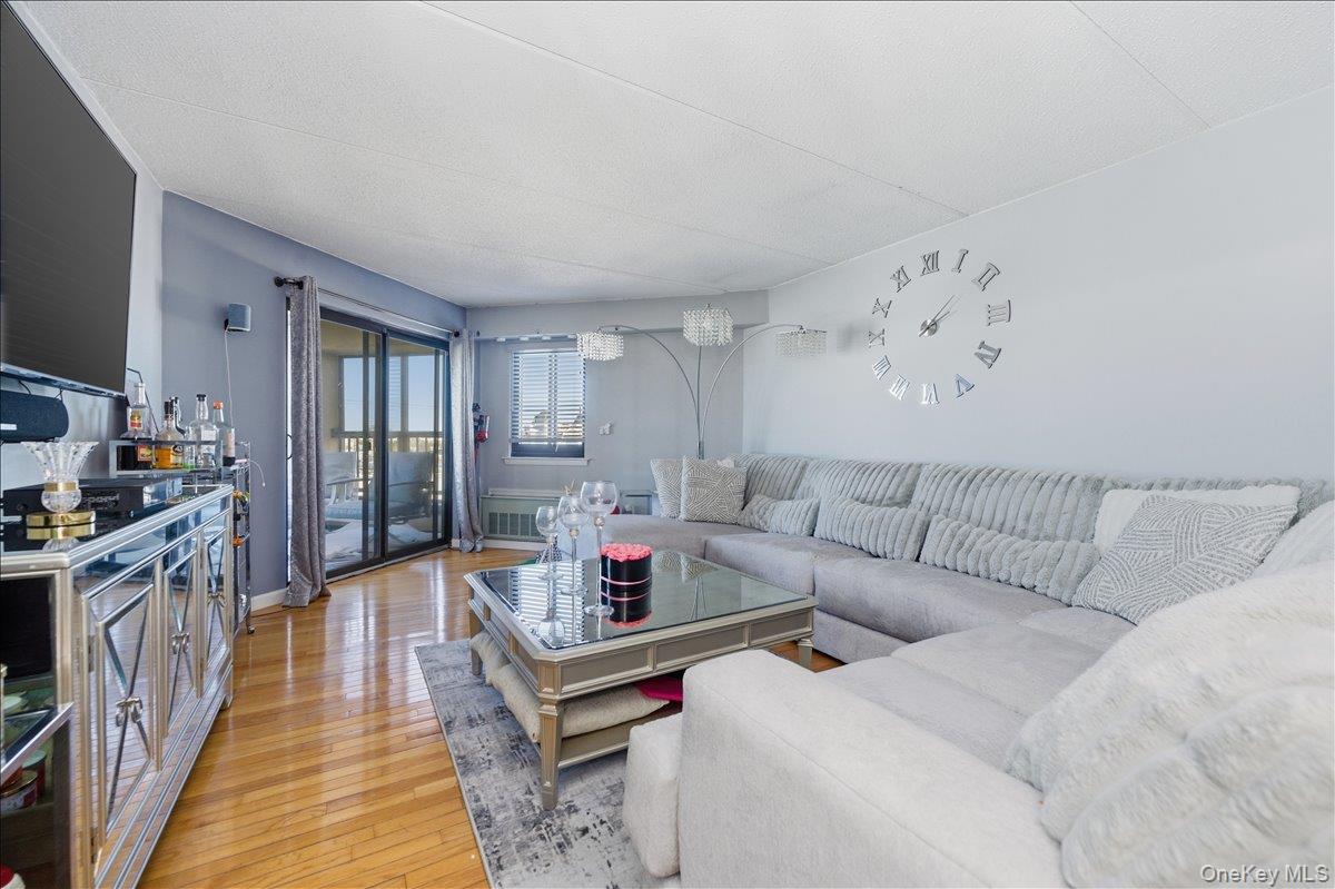 #3 photo, 725 Miller Avenue, Freeport , NY 11520