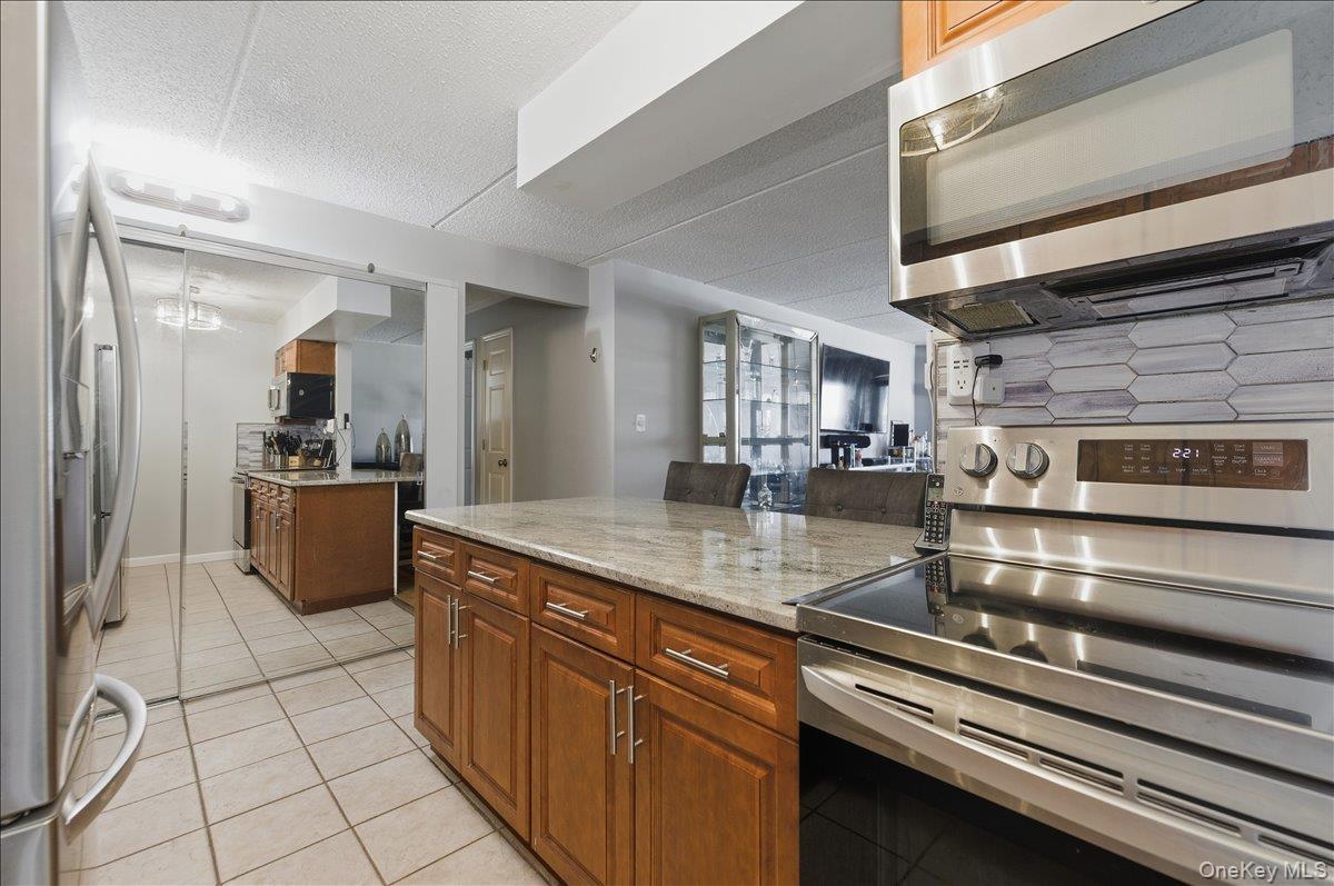 #8 photo, 725 Miller Avenue, Freeport , NY 11520