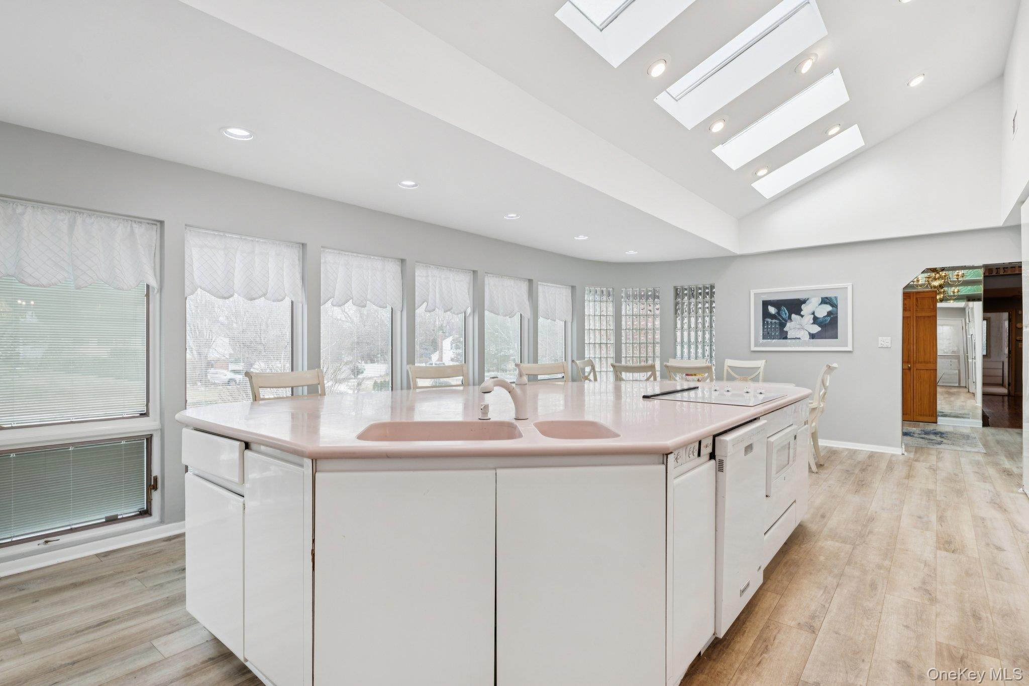 #11 photo, 16 Fox Hollow Ridings Road, サフォーク郡 Northport , NY 11768