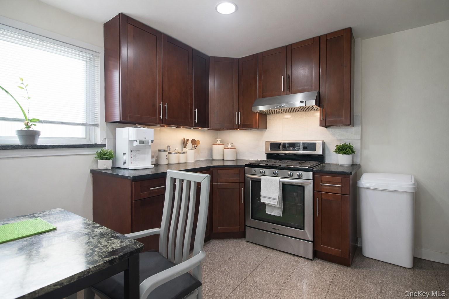 #11 photo, 151-08 33RD Road, Flushing , NY 11354