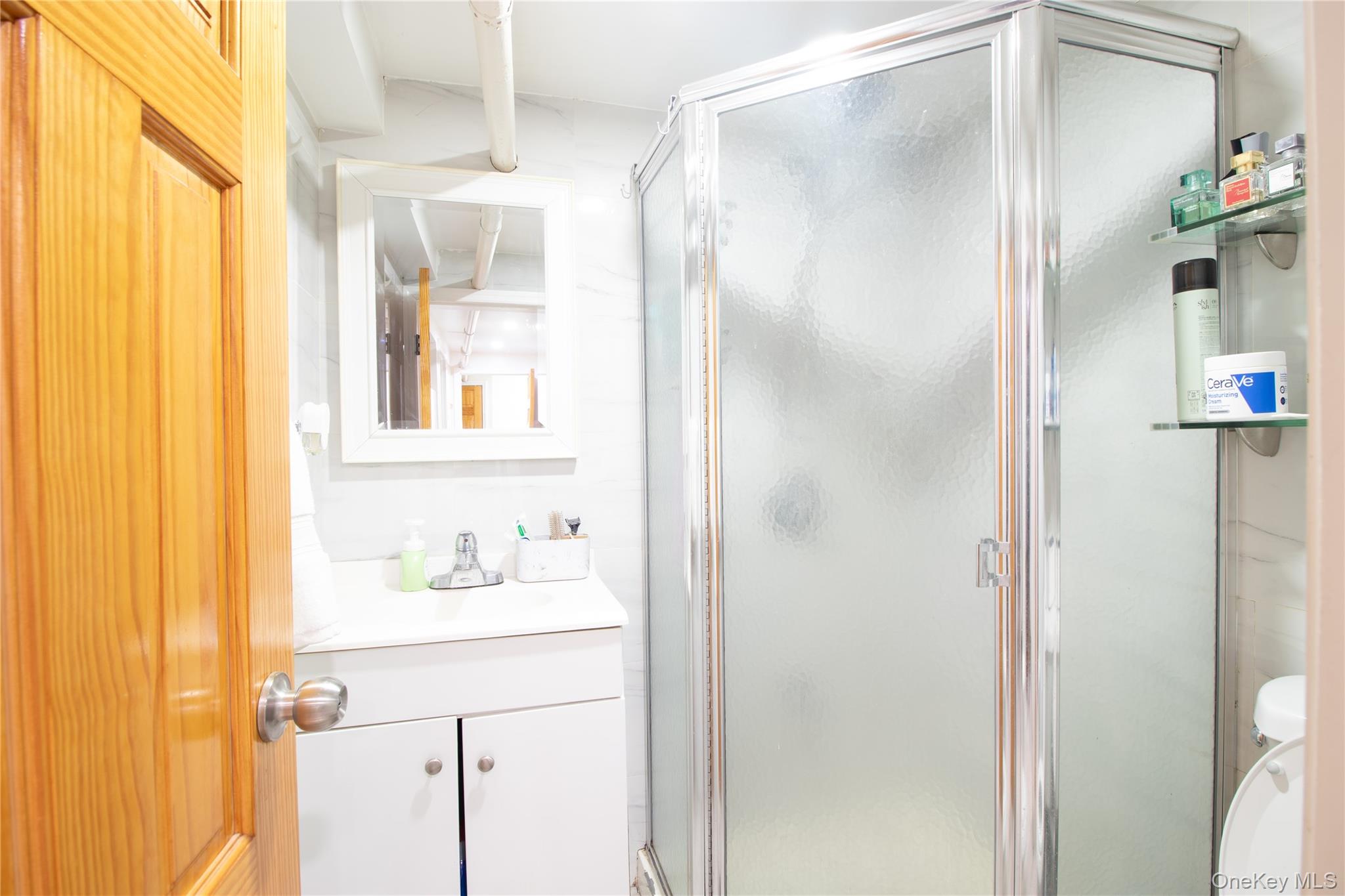 #15 photo, 151-08 33RD Road, Flushing , NY 11354