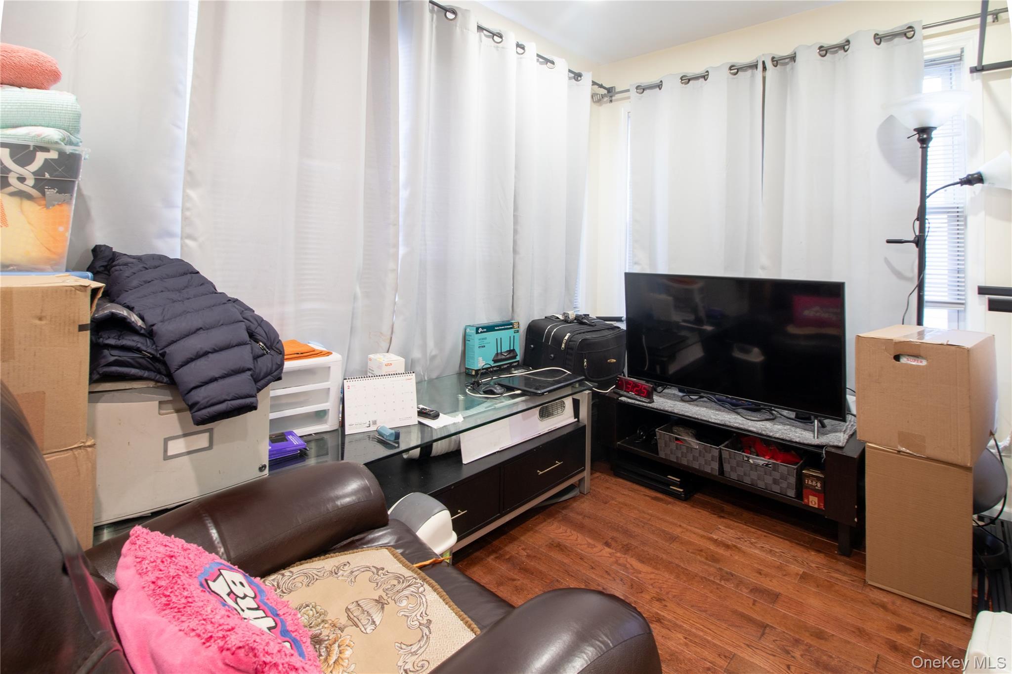 #8 photo, 151-08 33RD Road, Flushing , NY 11354