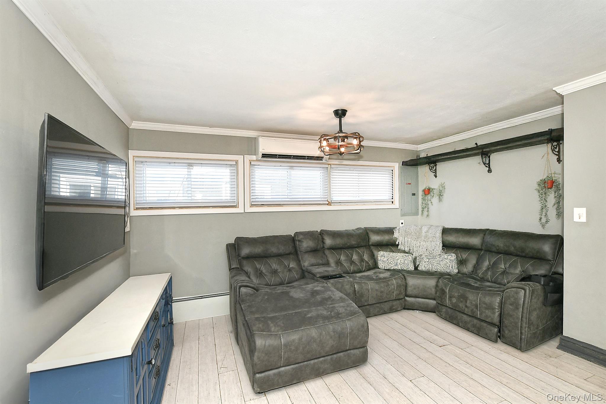 #12 photo, 14 Thimble Lane, Hicksville , NY 11801