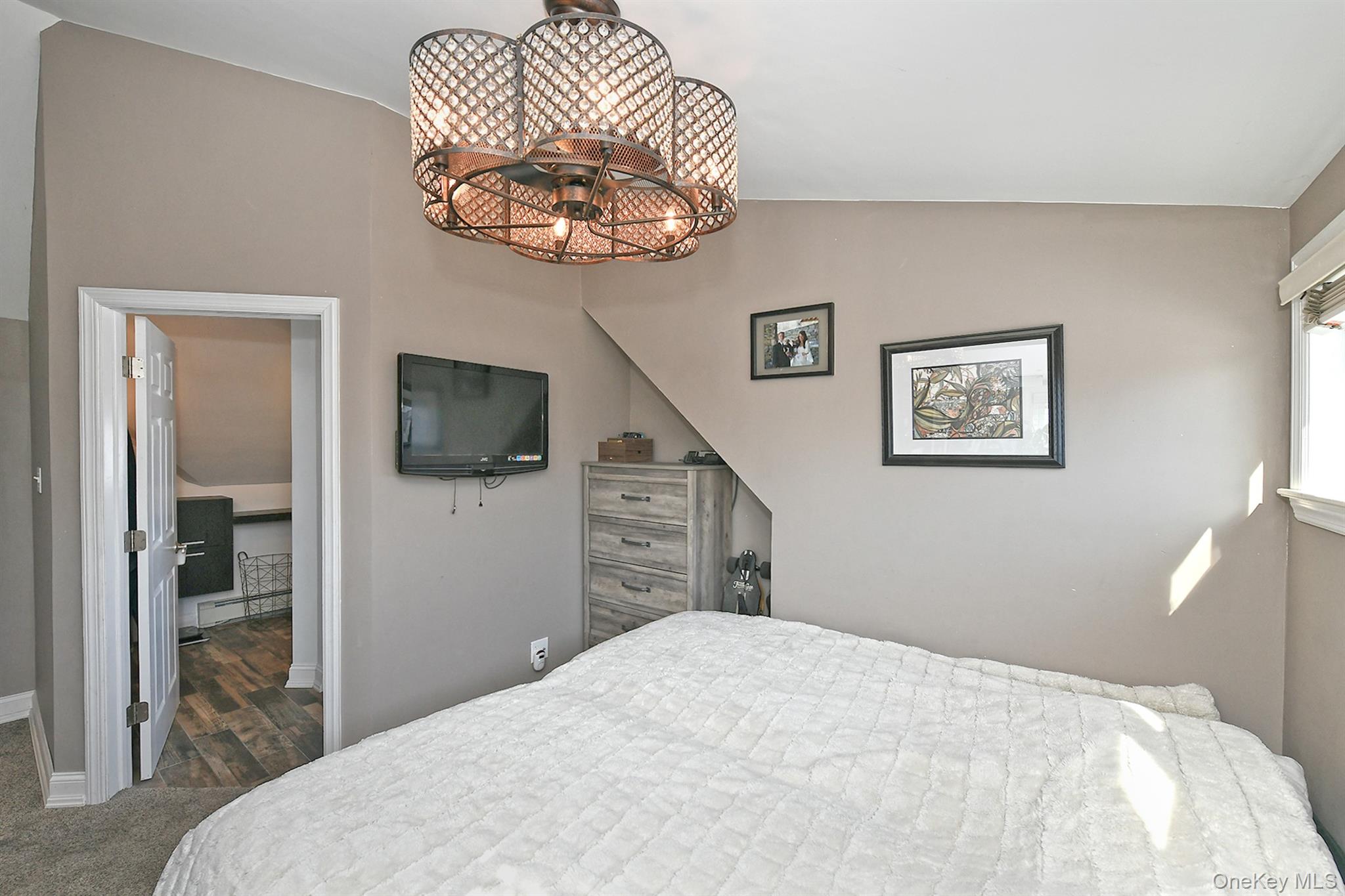 #20 photo, 14 Thimble Lane, Hicksville , NY 11801