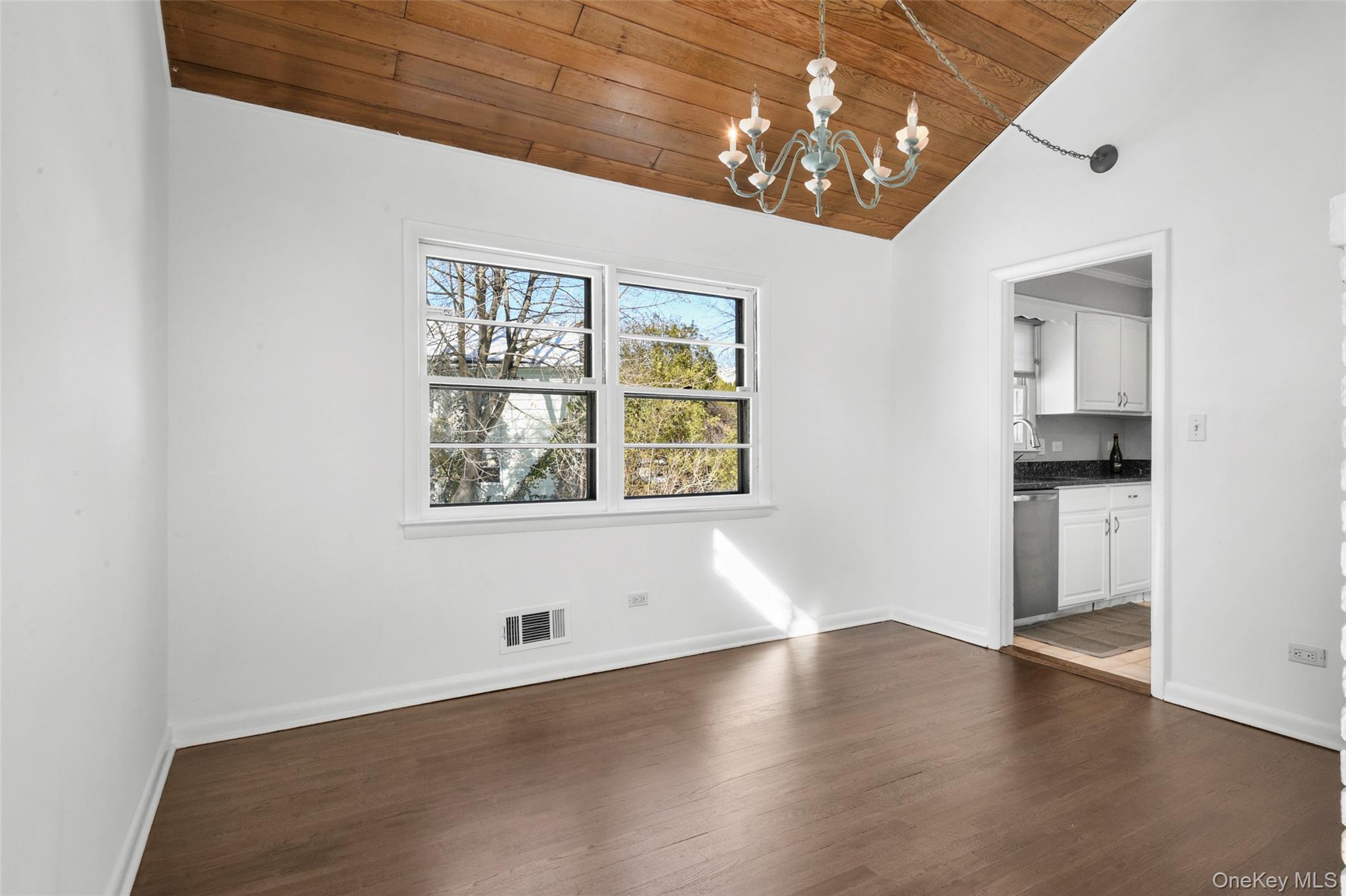 #12 photo, 46 Harding Drive, New Rochelle , NY 10801