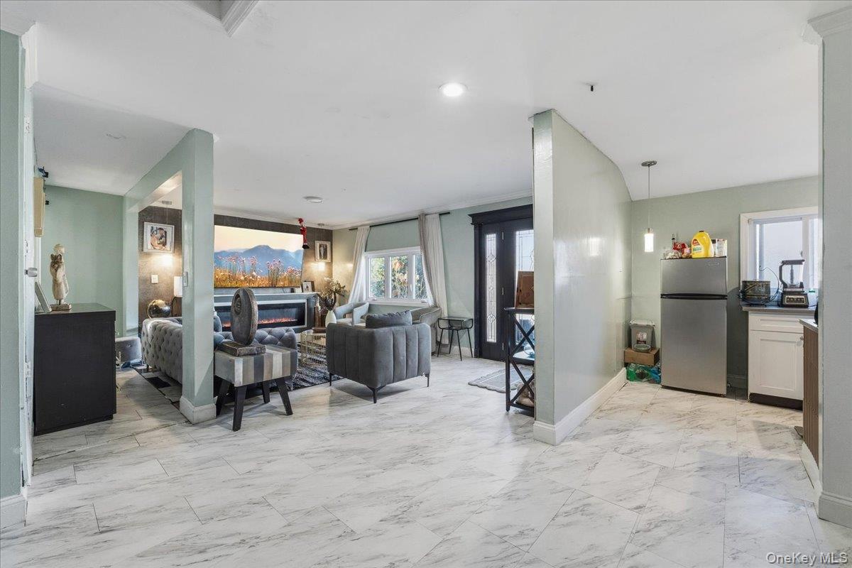 #10 photo, 28 Hemlock Street, 东长岛 Central Islip , NY 11722