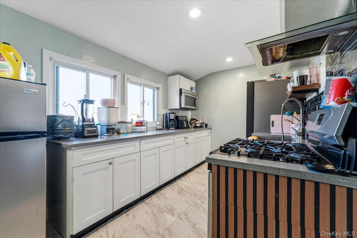 #14 photo, 28 Hemlock Street, 东长岛 Central Islip , NY 11722