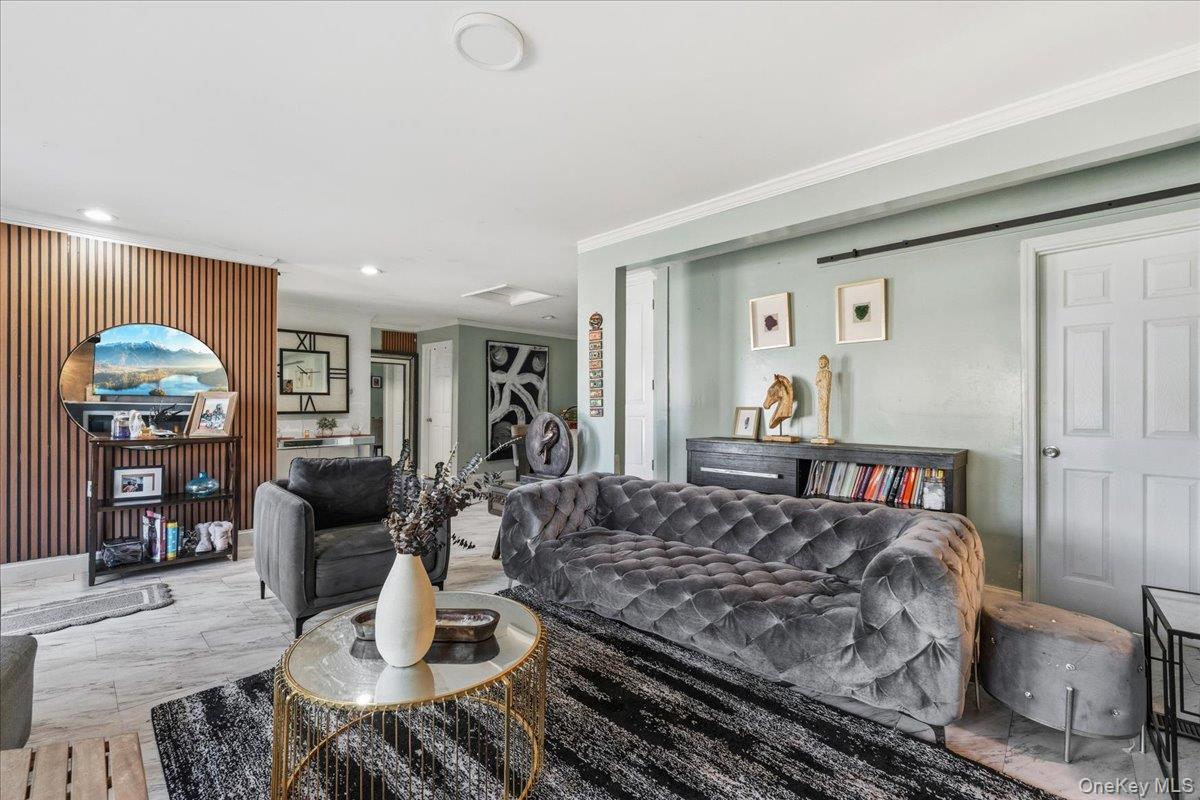 #5 photo, 28 Hemlock Street, 东长岛 Central Islip , NY 11722