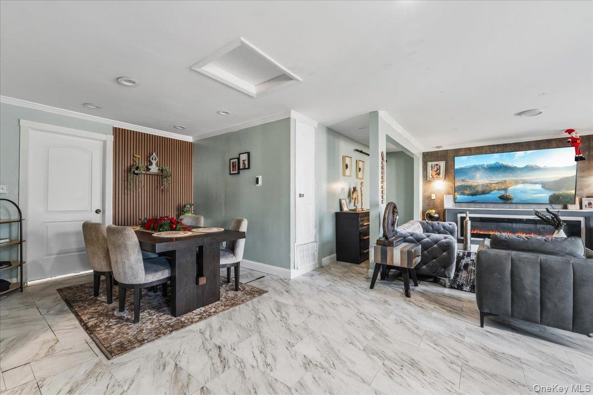 #8 photo, 28 Hemlock Street, 东长岛 Central Islip , NY 11722