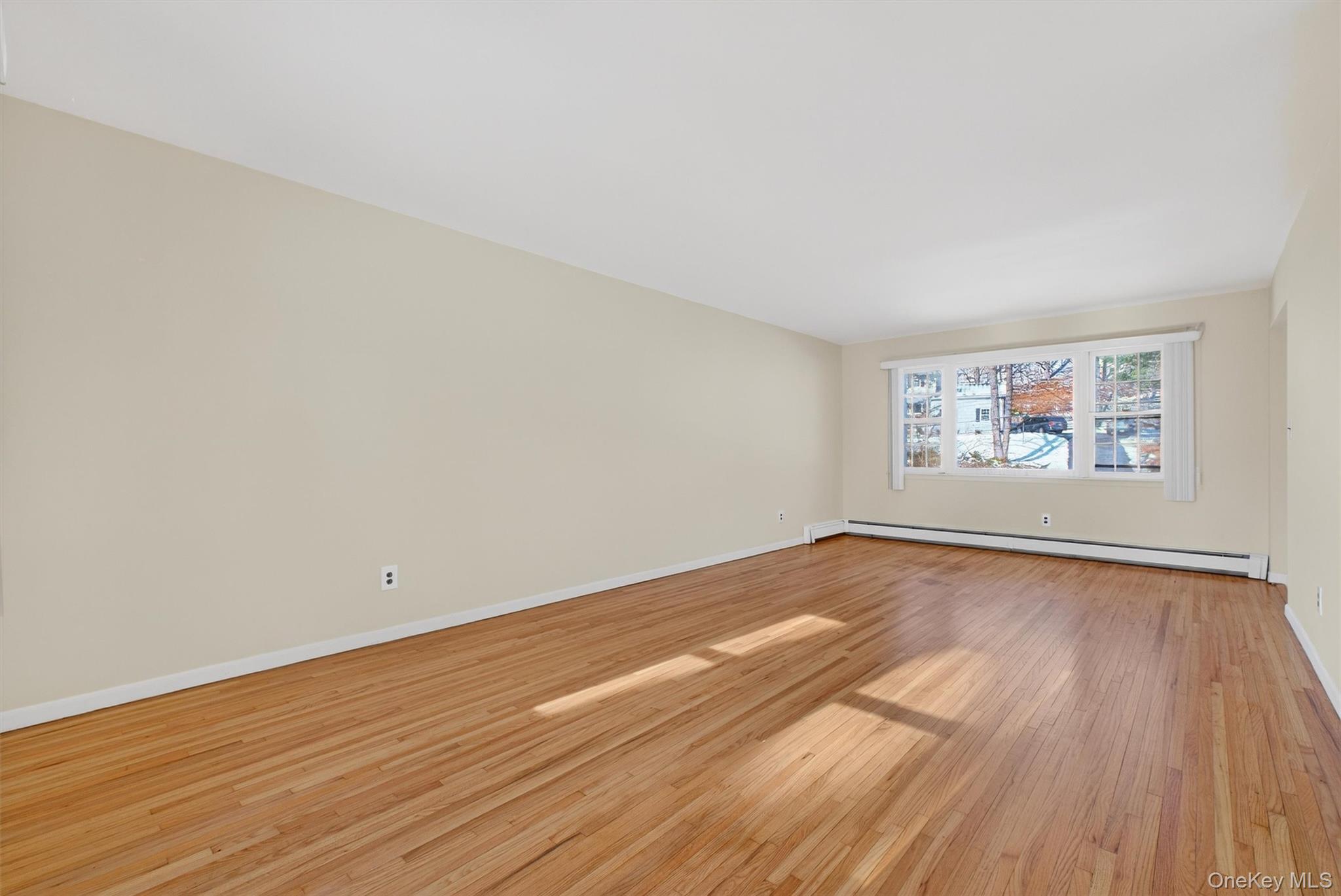 #9 photo, 6 Londonderry Lane, Somers , NY 10589