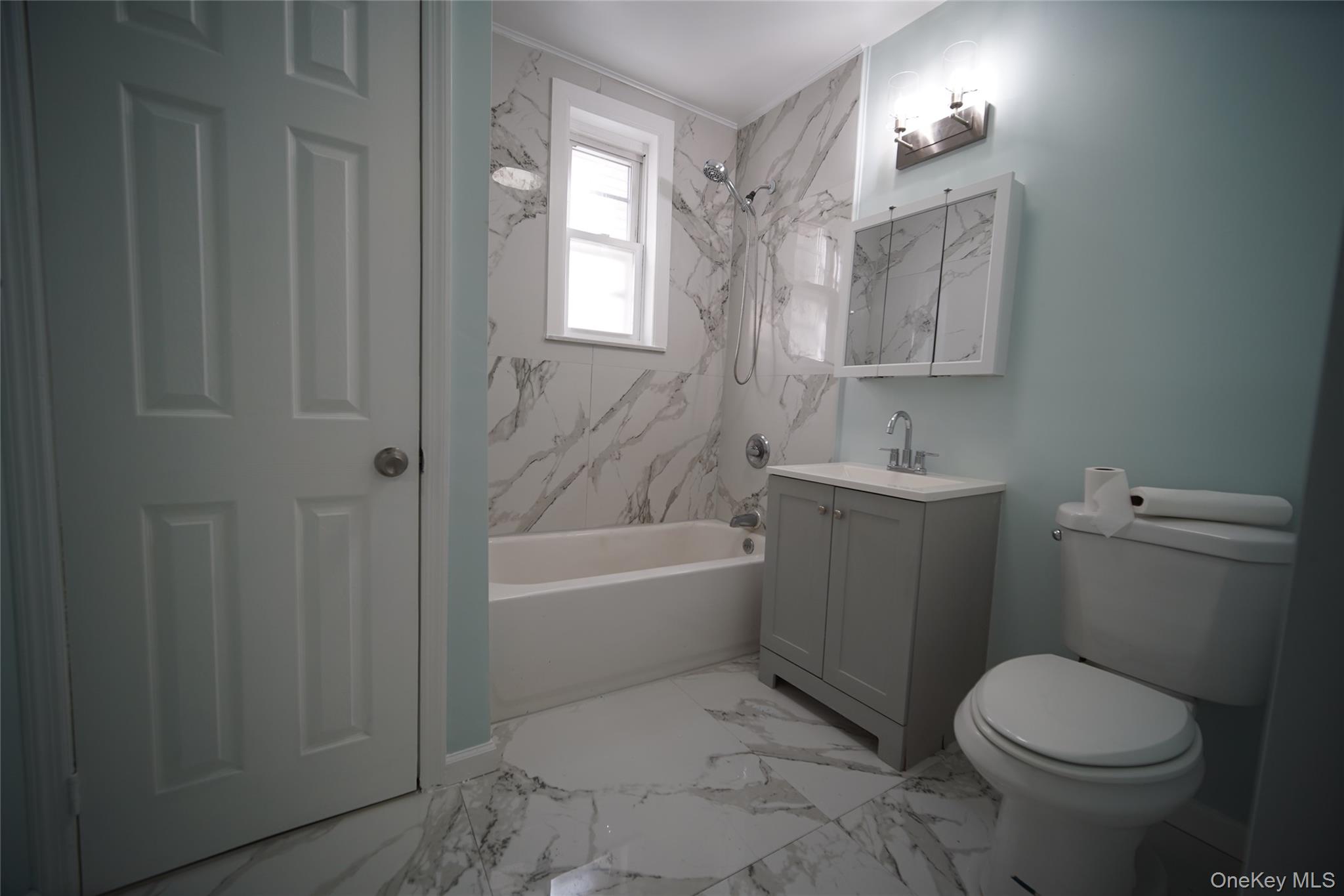 #3 photo, 723 E 227th Street, ブロンクス区 Bronx , NY 10466