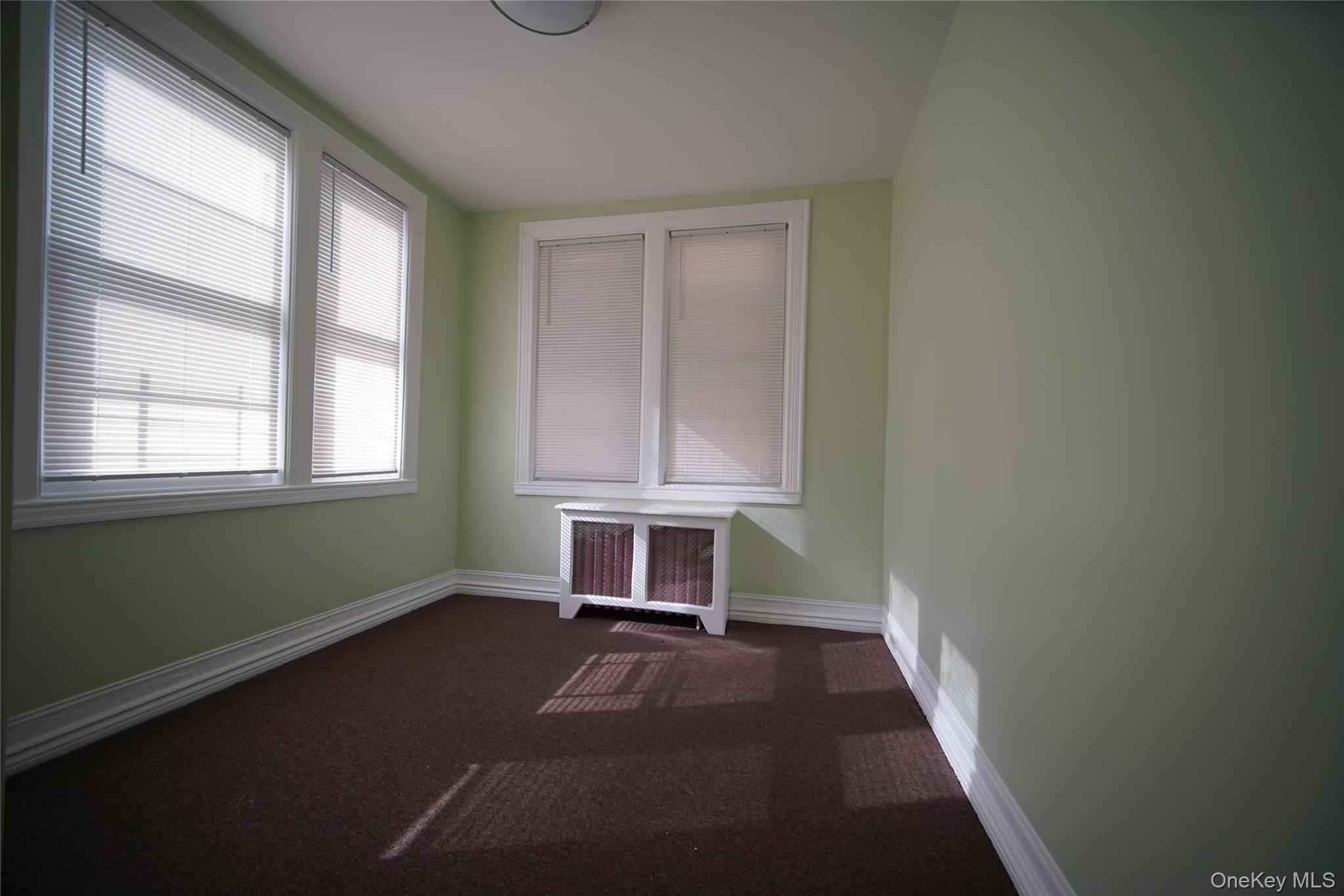 #4 photo, 723 E 227th Street, ブロンクス区 Bronx , NY 10466