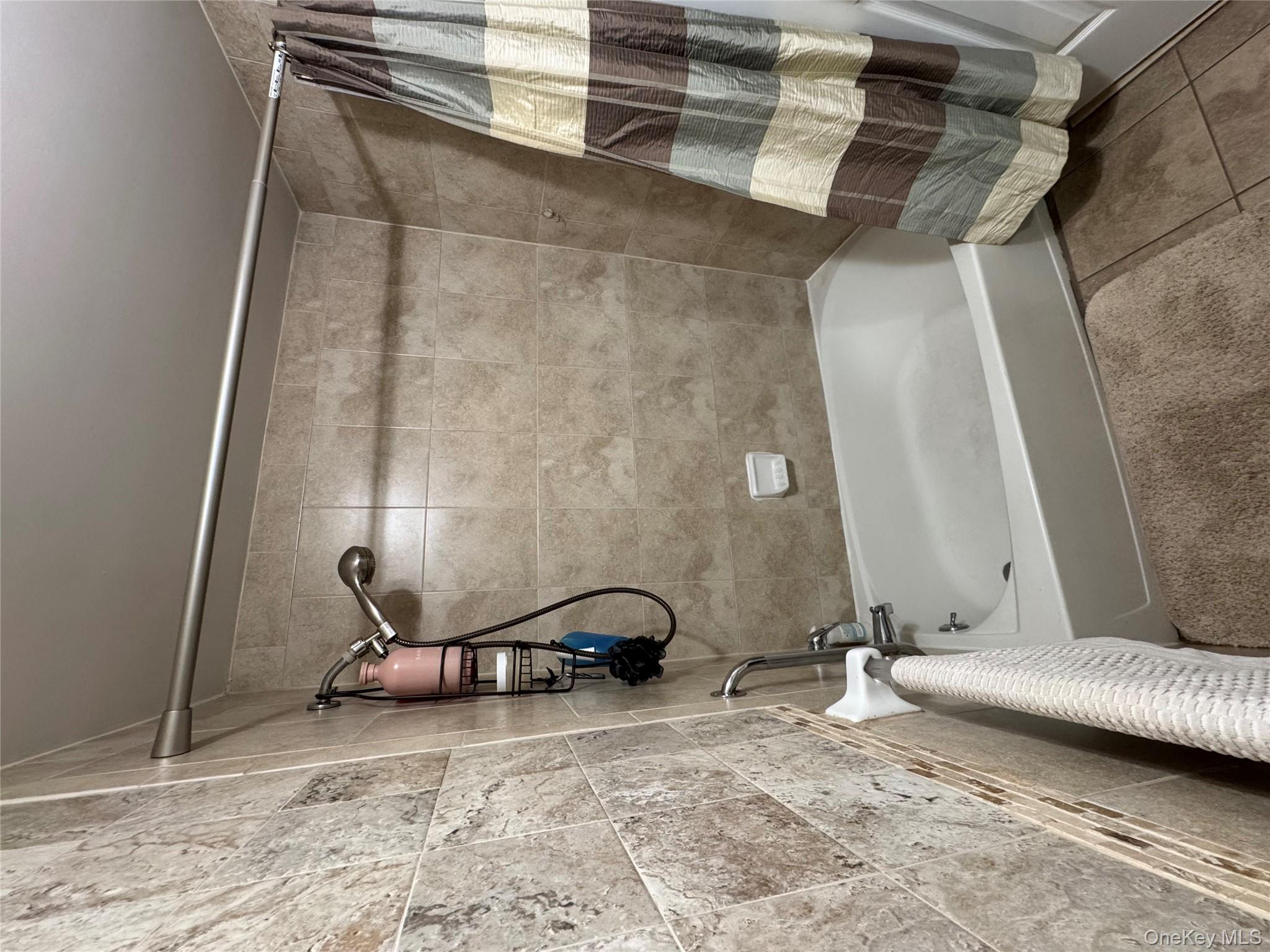 #12 photo, 191A W Kingsbridge Road, Bronx , NY 10463