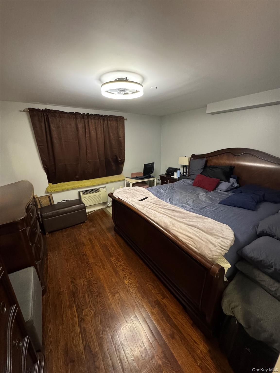 #13 photo, 191A W Kingsbridge Road, Bronx , NY 10463