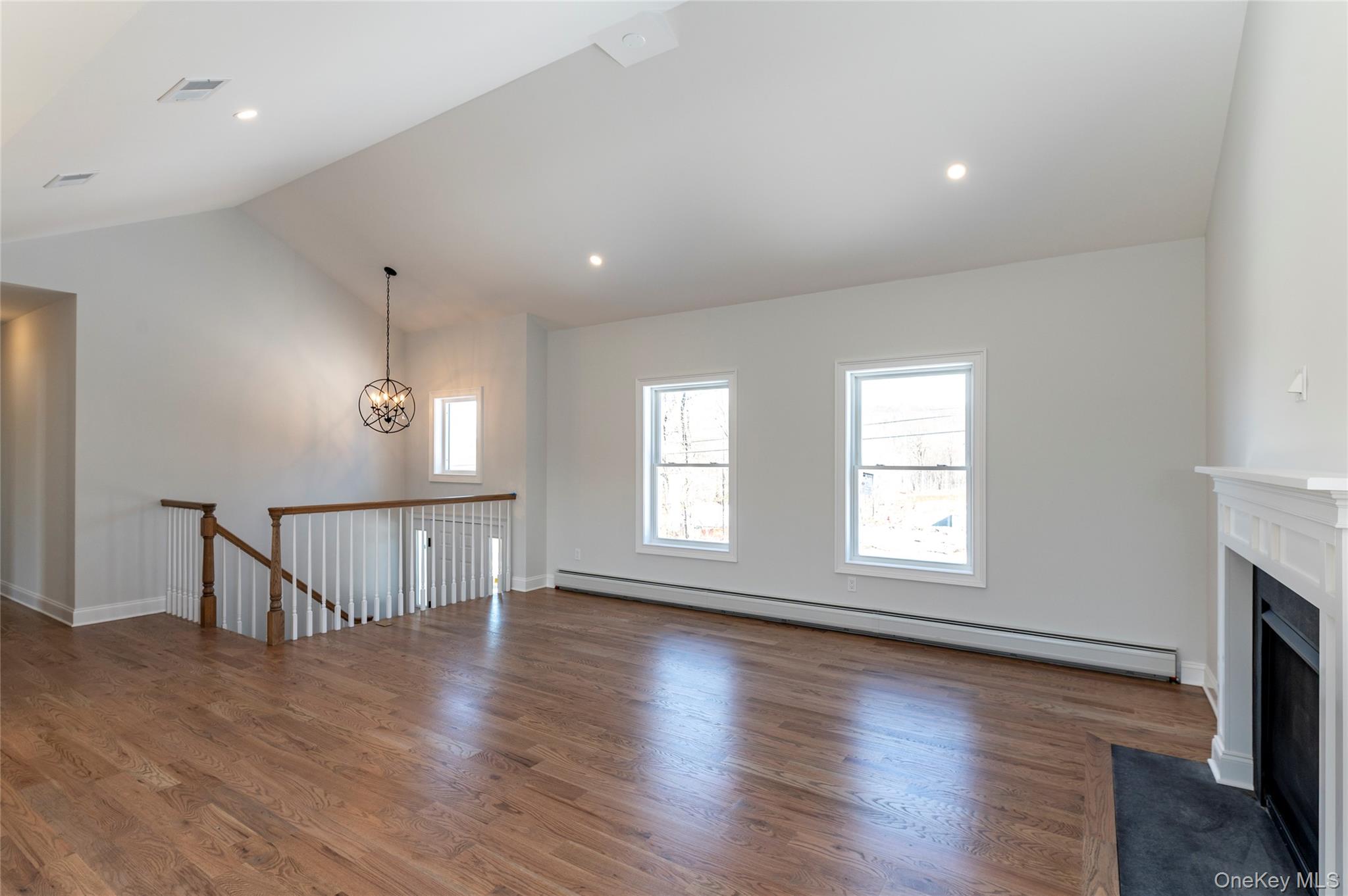 #10 photo, 748 9W Route, Valley Cottage , NY 10989