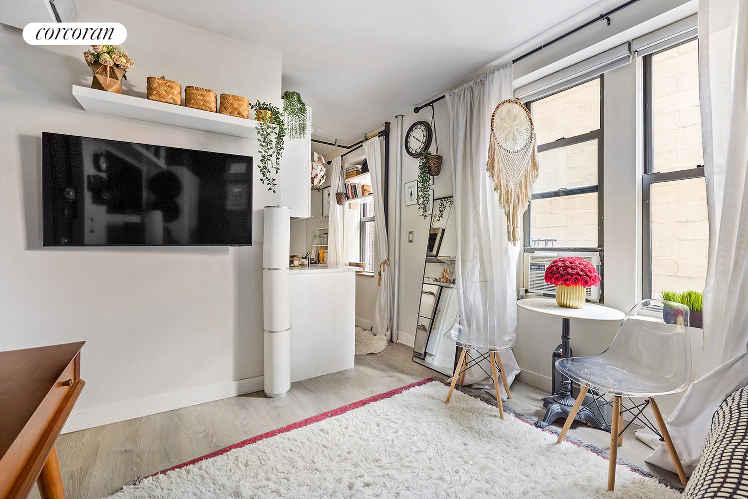 #3 photo, 149 W 12TH Street, マンハッタン Greenwich Village , NY 10011