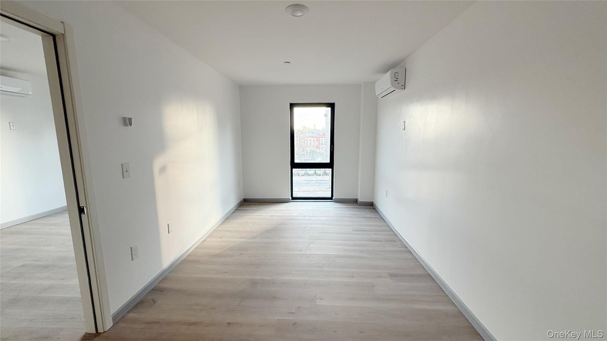 #5 photo, 70-40 45th Avenue, クイーンズ区 Woodside , NY 11377