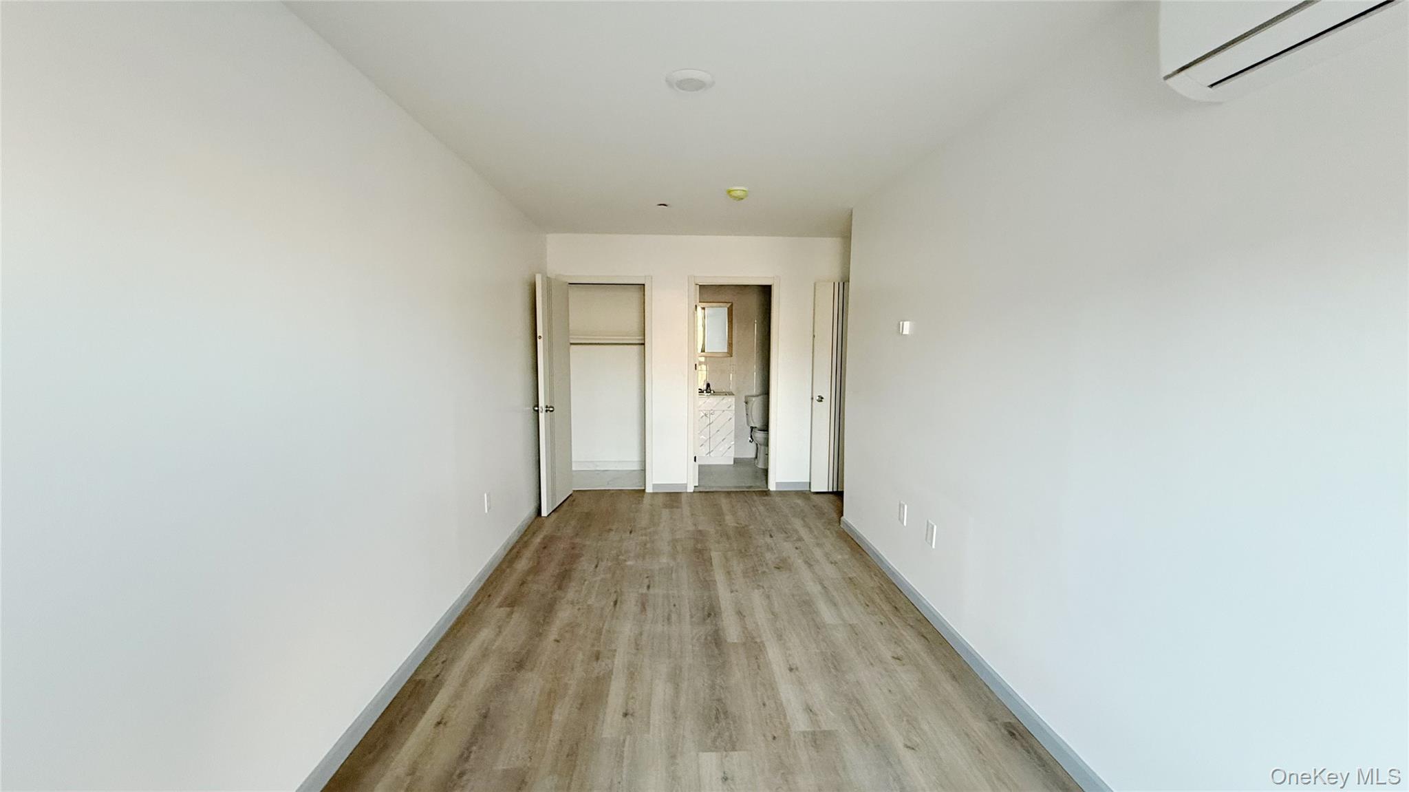 #3 photo, 70-40 45th Avenue, クイーンズ区 Woodside , NY 11377