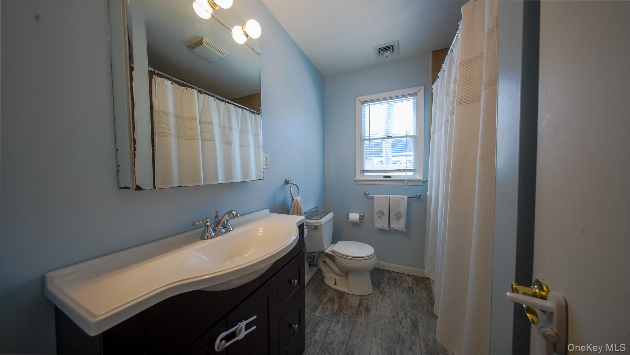 #14 photo, 19 Larch Road, Саффолк ‖ Rocky Point , NY 11778