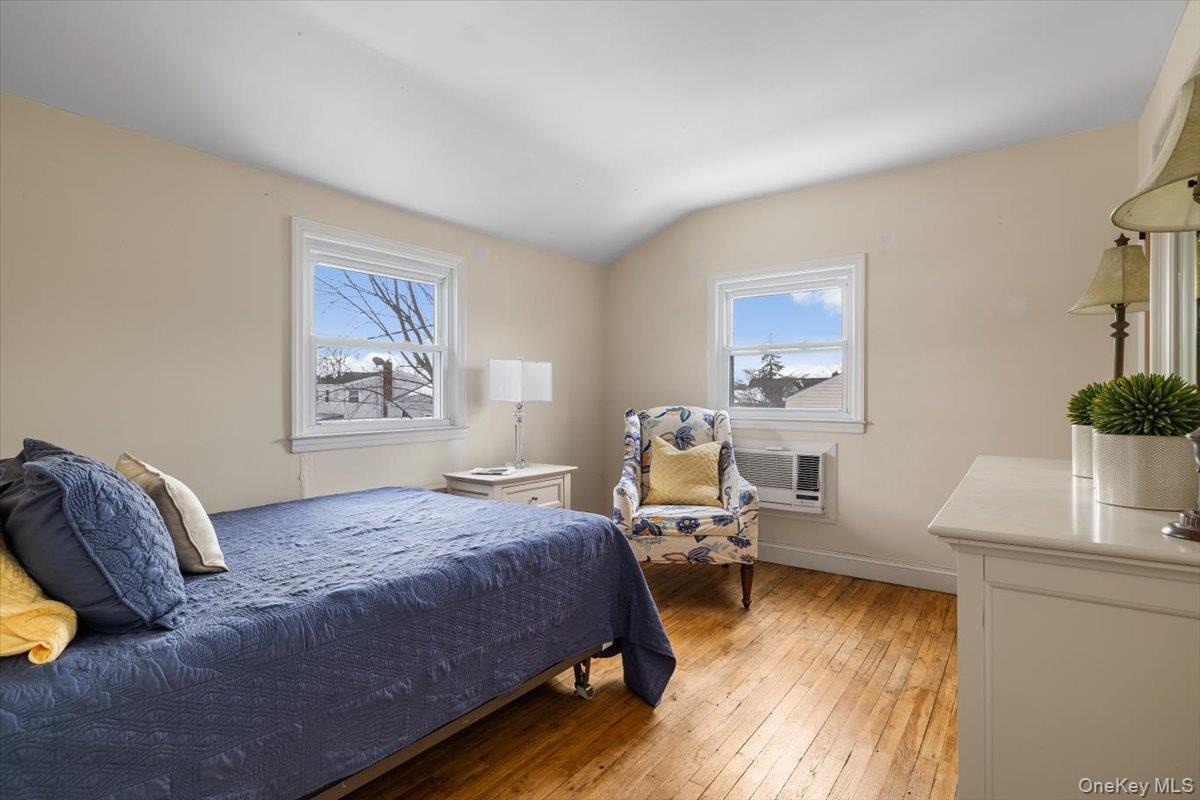 #20 photo, 39 Garnet Lane, नासाउ काउंटी Plainview , NY 11803