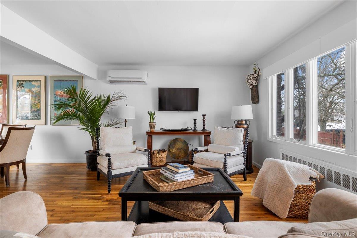 #3 photo, 39 Garnet Lane, नासाउ काउंटी Plainview , NY 11803