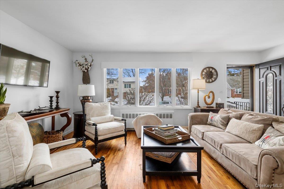 #5 photo, 39 Garnet Lane, नासाउ काउंटी Plainview , NY 11803