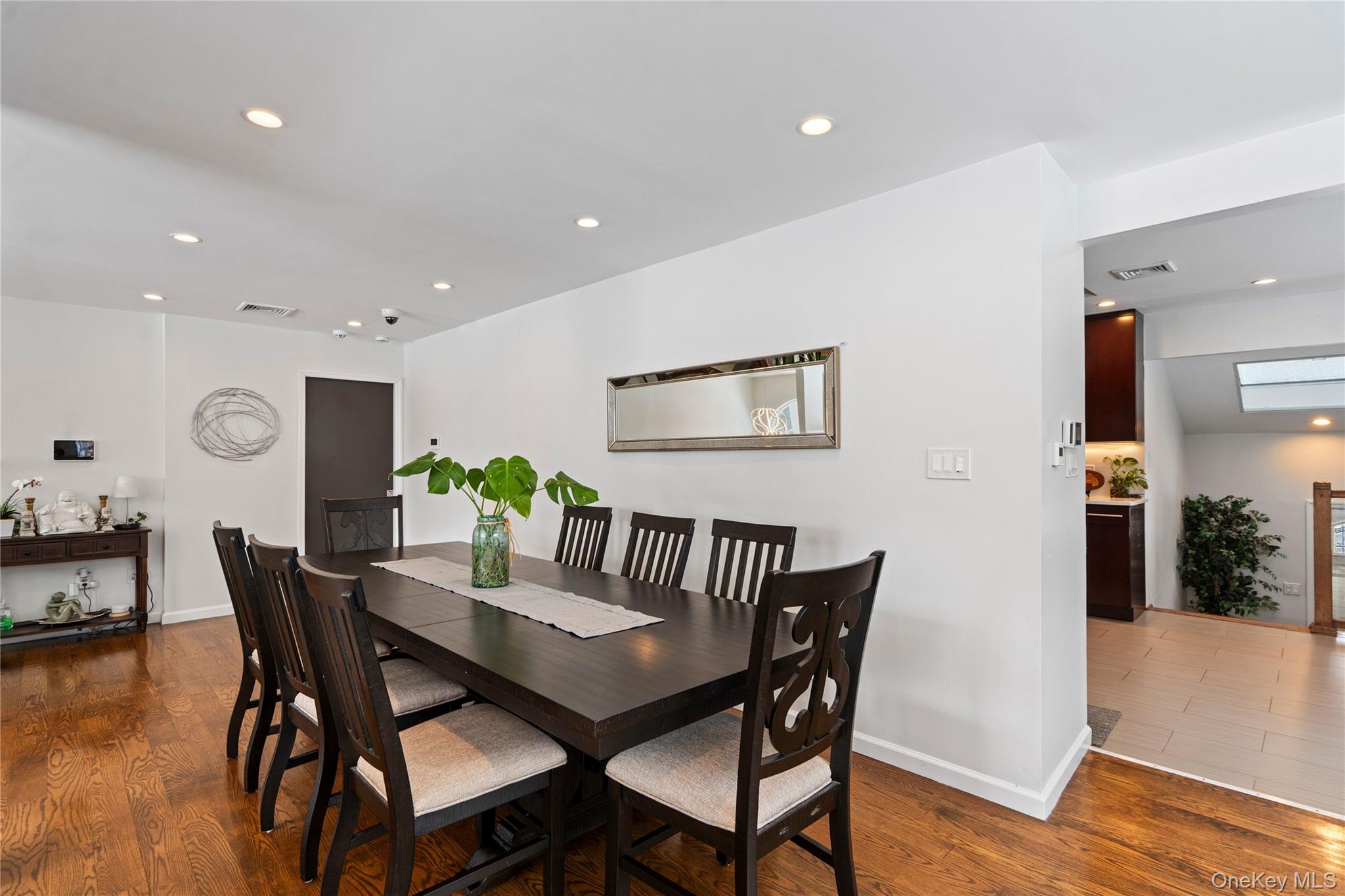 #11 photo, 24 Jeffrey Lane, ナッソー郡 Great Neck , NY 11020