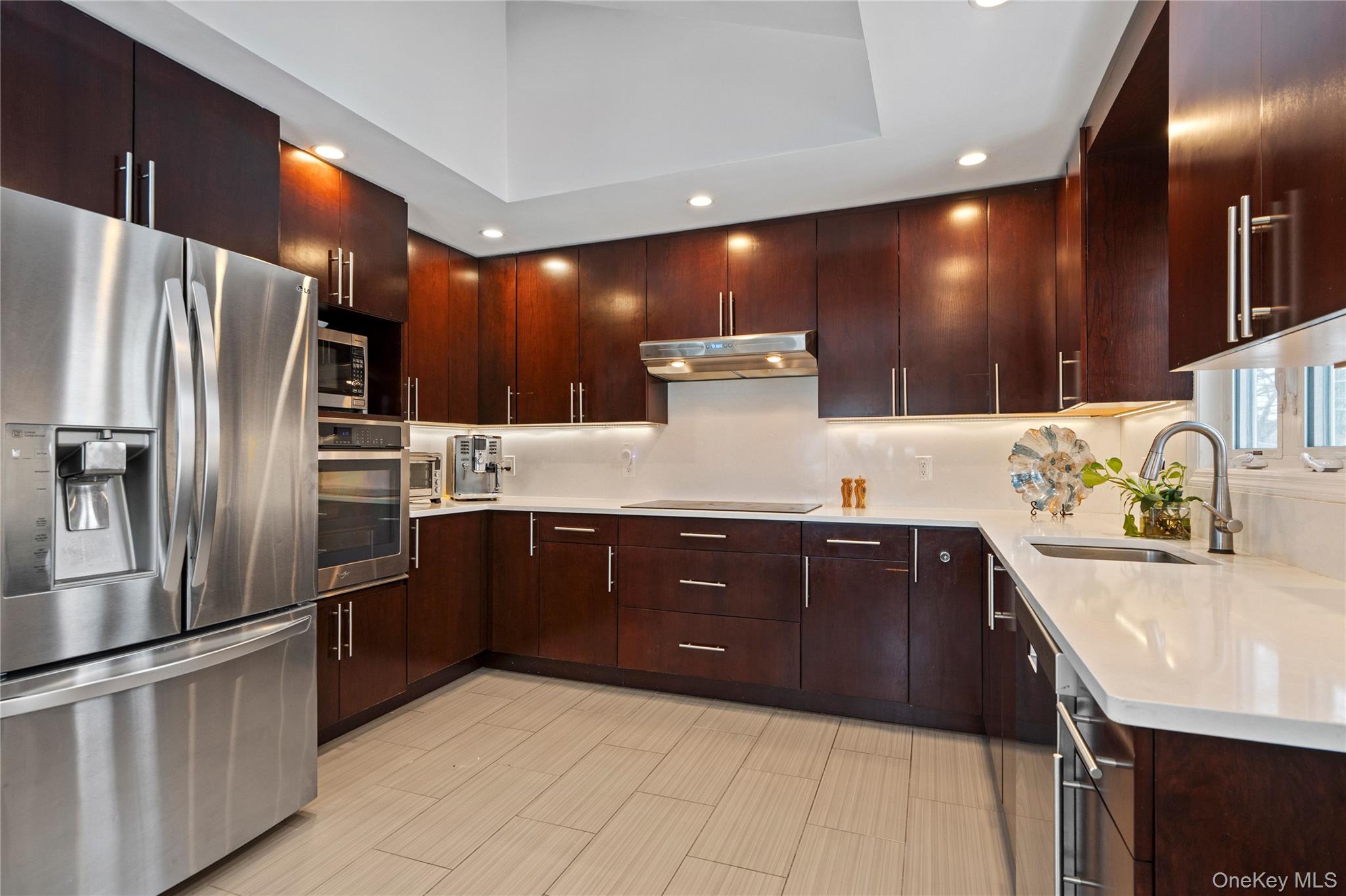 #14 photo, 24 Jeffrey Lane, ナッソー郡 Great Neck , NY 11020