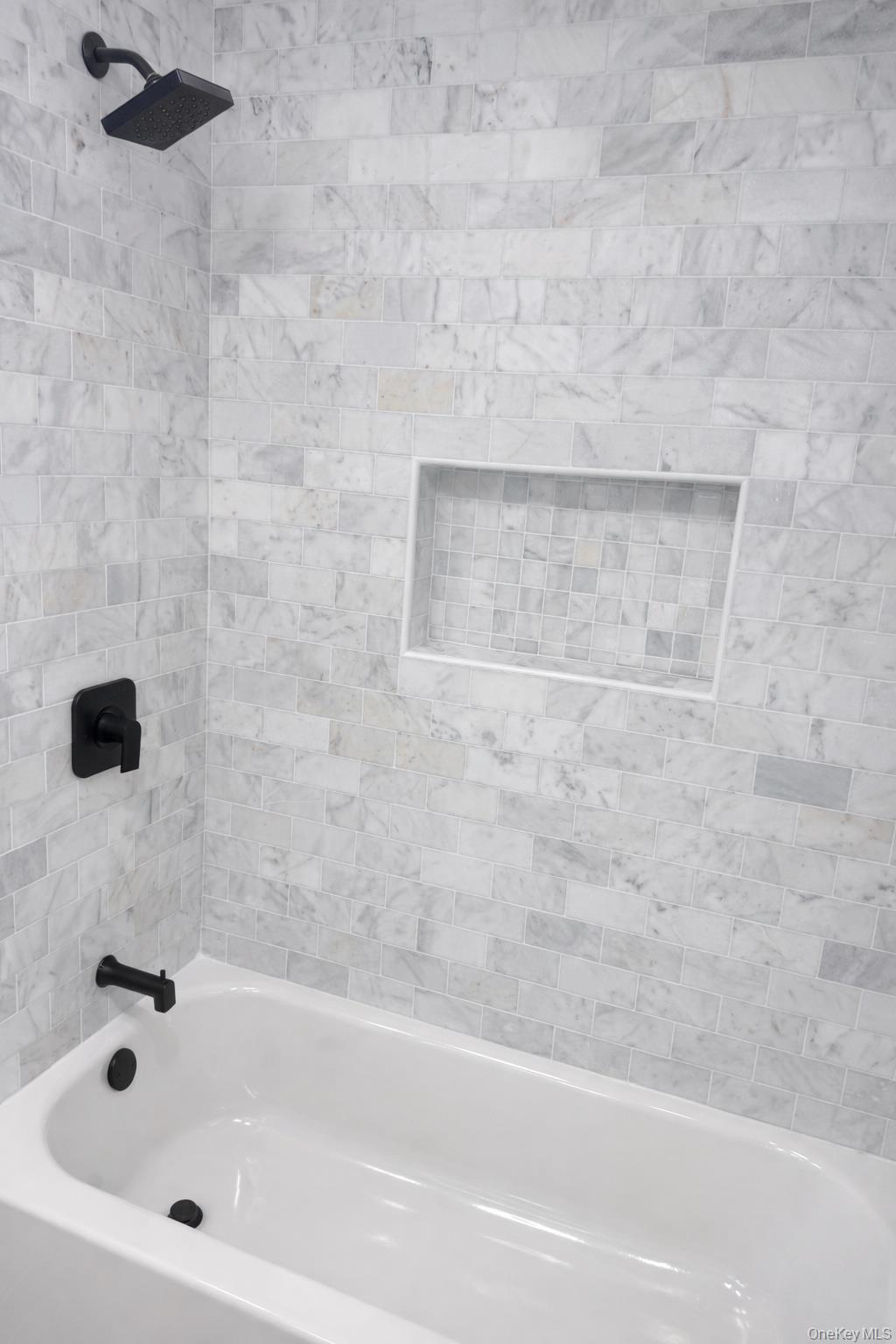 #14 photo, 321 Oakford Street, ナッソー郡 West Hempstead , NY 11552