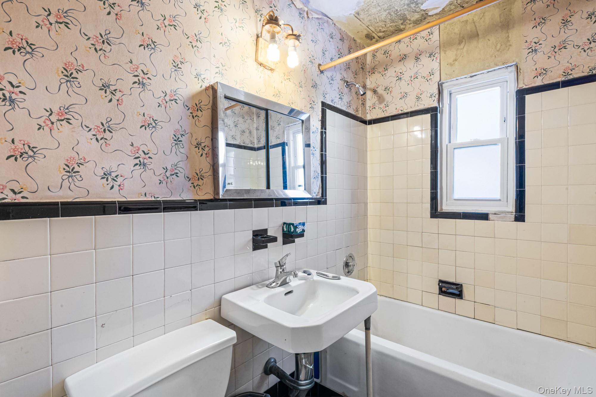 #12 photo, 7555 198th Street, クイーンズ区 Fresh Meadows , NY 11366