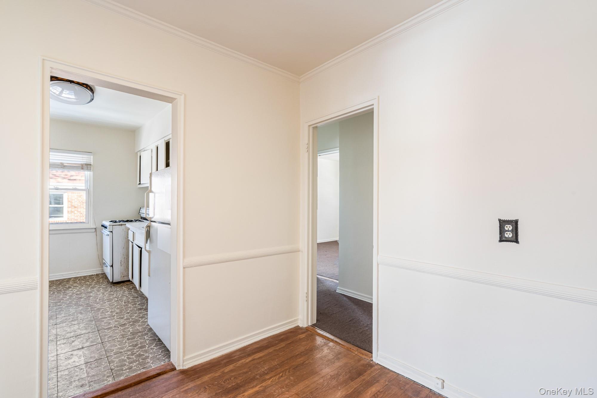 #16 photo, 7555 198th Street, クイーンズ区 Fresh Meadows , NY 11366