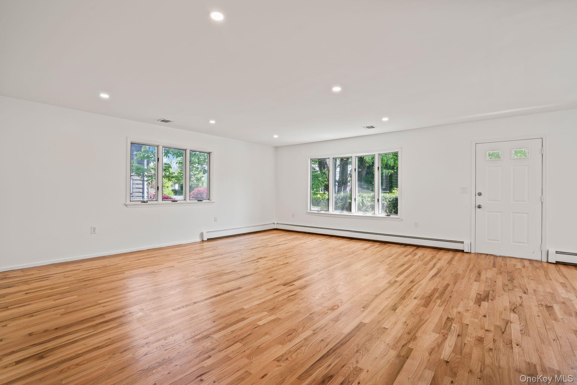 #10 photo, 17 Edgar Court, サフォーク郡 Huntington , NY 11743